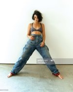 Jenny-Slate-Feet-5088299.jpg