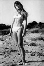Brigitte-Bardot-Feet-3098355.jpg