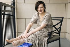 Elisabeth-Moss-Feet-5841493.jpg