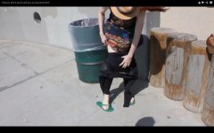 Felicia-Day-Feet-1097113.jpg