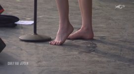 Carly-Rae-Jepsen-Feet-3633320.jpg