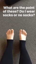 Angourie-Rice-Feet-5124318.jpg
