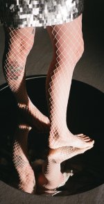 Hayley-Williams-Feet-4994944.jpg