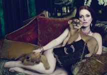 Julianne-Moore-Feet-686255.jpg