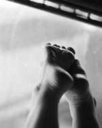 Conor-Leslie-Feet-2496601.jpg