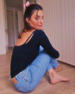 Karen-Wazen-Feet-6383461.jpg
