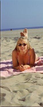 Jennie-Garth-Feet-2459820.jpg