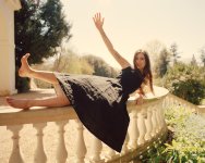 Dodie-Clark-Feet-5748987.jpg