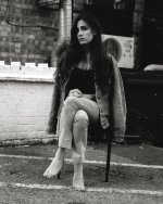 Dodie-Clark-Feet-6035310.jpg