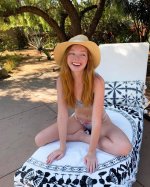 Samantha-Cormier-Feet-6258956.jpg