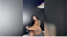 brittanya razavi. feet – Google Suche.png