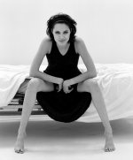 Angelina-Jolie-Feet-288280.jpg