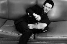 Luke Evans - shoes.jpg