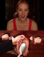 Jessica (Deborah Ann Woll) 02.jpg