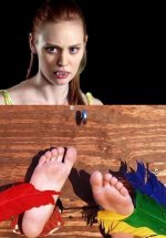 Jessica (Deborah Ann Woll) 04.jpg