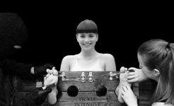FoQ Andrea Duro 1 (Yoli) (Tickling).jpg