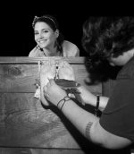FoQ Andrea Duro 2 (Yoli) (Tickling).jpg
