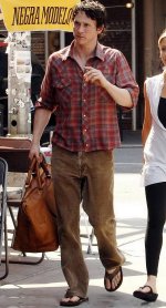 Jonathan Tucker 2.jpg