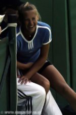 anna_kournikova_rib_tickled_during_a_match_part_2_by_numenor1976-d4hdkvg.jpg