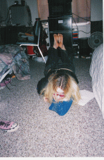 sarahpose2.gif