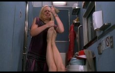 Lindsay Lohan - Confessions of a Teenage Drama Queen - Tonårsliv 5.JPG