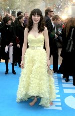 ZooeyDeschanelEvent_Unknown03[1].jpg