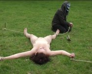 pussyticklingoutside01.jpg