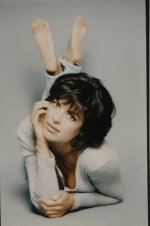 6976_lisa_rinna_early_photoshoots_03.jpg