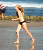 joelyrichardsonbeach04.jpg