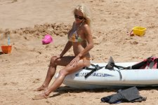 PamelaAndersonCandid-UnknownHITW68.jpg