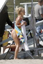 PamelaAndersonCandid-UnknownHITW101.jpg
