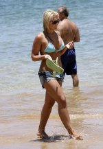 BrookeHoganCandid-UnknownHITW05.jpg