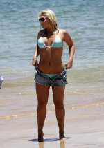 BrookeHoganCandid-UnknownHITW07.jpg
