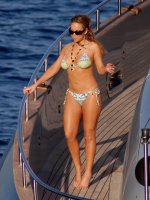MariahCareyCandid-UnknownHITW34.jpg