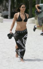 86027_!50252_CELEBRITY_CITY_michelle_rodriguez_miami_20mar07_00045_122_22lo.jpg