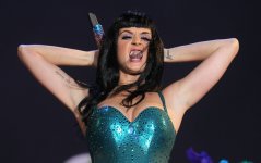 Katy_Perry_-_performs_at_the_Rock_in_Rio_Music_Festival_September_23_2011_029.jpg