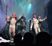 Tiger attacks Siegfried.gif