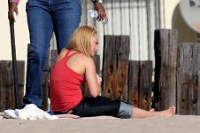 HaydenPanettiereCandid-UnknownHITW317.jpg