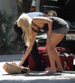 ParisHiltonCandid-UnknownHITW211.jpg
