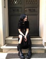 hot goth girls (8).jpg