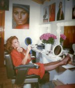 Sophia-Loren-Feet-688277.jpg