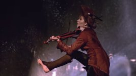 Lindsey-Stirling-Feet-5171892.jpg