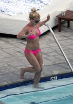 britney-spears-feet-5.jpg
