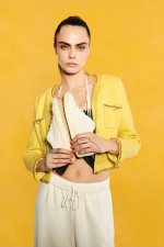cara-delevigne-v0-i4haru2drc6f1.jpg