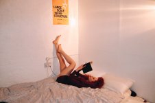 Janet-Devlin-Feet-3536931.jpg
