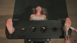 bdsmlr-329592-pxnMrdZdFe.gif