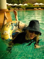kathryn-newton-v0-bojpp1vlj1af1.jpg