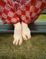Lily-Newmark-Feet-3958226.jpg