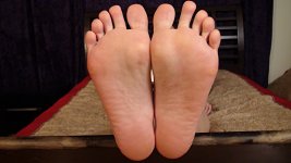 FeetT(18)A.JPG