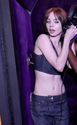 emma-myers-v0-fn6qpiwpvvlf1.png